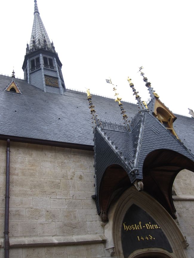 まだ早いので、ちょっと街の散策。