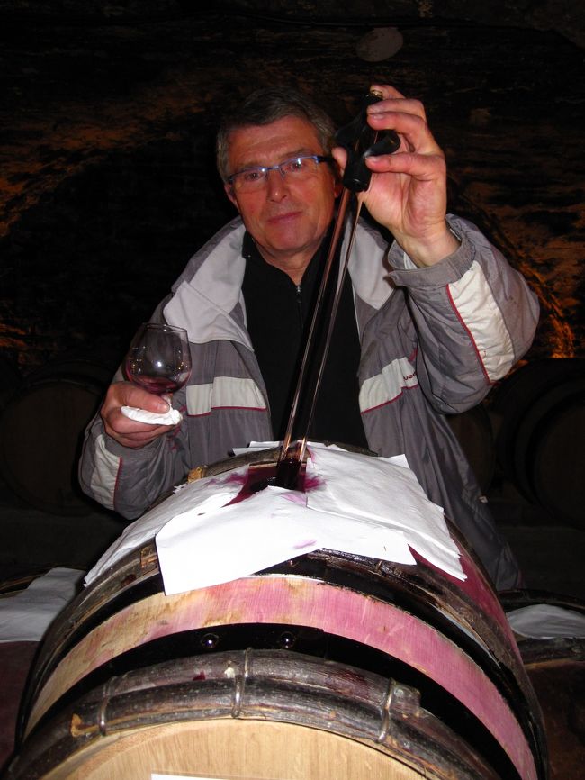 上手に注いで下さいます。私だったら、いっぱいこぼしそうです。