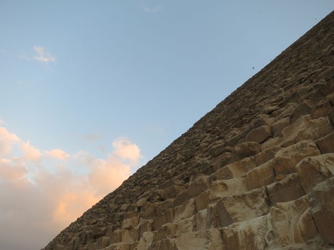 こんな角度からも写真が撮れます<br /><br /><br /><br />入り口から左のほうにハートが描かれた石があったので、<br /><br />暇だったら見つけてみて下さい。<br /><br /><br /><br />注意：自分が描いたわけではないですから！！