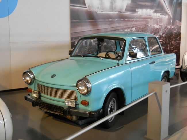 東ドイツの車、トラバント。<br /><br />現物を見るのは初めて。