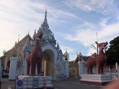 プラタート・ハリプンチャイ寺院