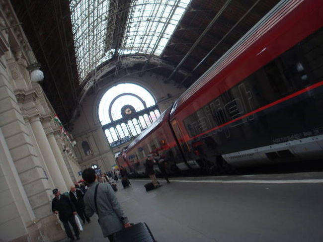 いよいよ出発です。<br />綺麗な景色、笑顔が素敵なやさしい人たち、美味しい食事、すべて最高でした！