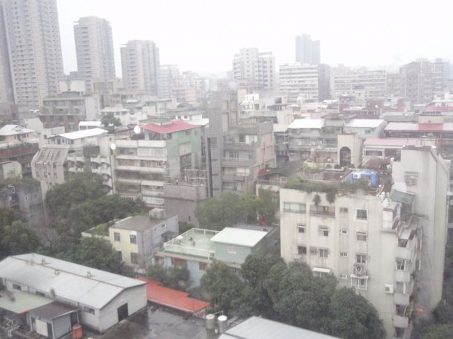 翌朝。<br />部屋の窓から見た風景です。