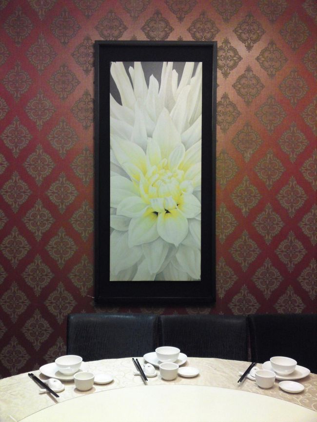 街歩きに疲れたら、ゴハンです♪<br />お庭で、おじさんに聞いた「高記」に来ました。<br /><br />お昼過ぎだったのに混んでいました。<br /><br />私たちは２人だったのに６〜８人は座れる円卓に案内されました。<br />