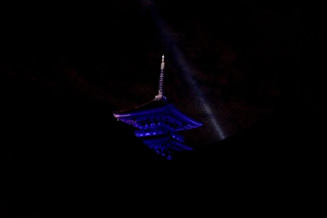 ここからの三重塔