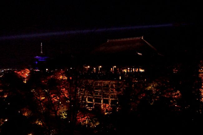 本堂と清水の舞台