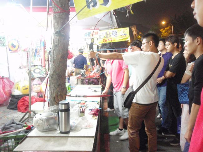 アーチェリー！？<br />大人たちがガチで挑んでいました！