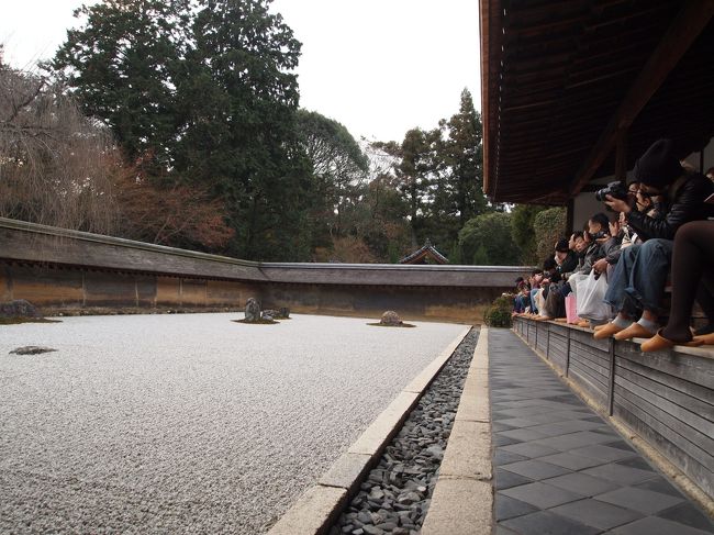 龍安寺です。<br />外国人観光客が多いです。