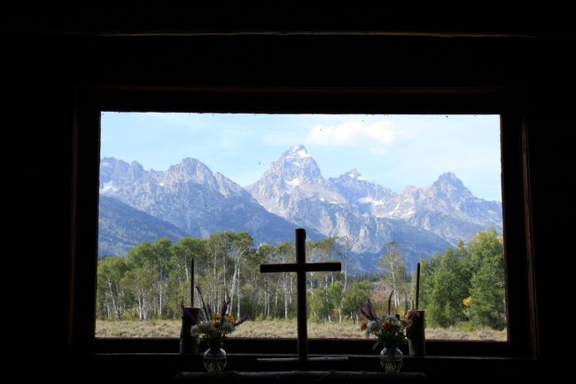 小さな教会なんですが、中からの景色が良くて。