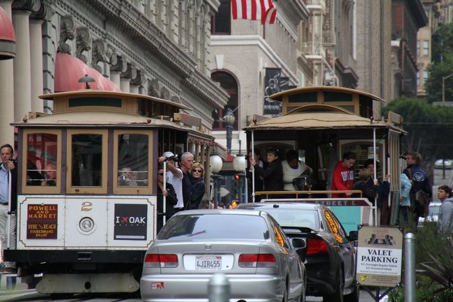 最後の日の市内観光です。昨日買ったチケット（２階建てバス）の有効期限が２４時間くらいあるので、本日も使用してゴールデンゲートブリッジの方まで行ってきます。