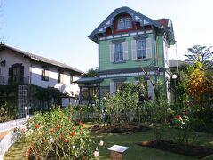 12:57
山手資料館
横浜に現存する明治時代の唯一の木造西洋館だそうです。