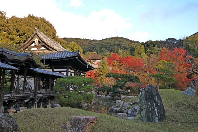 開山堂が見える