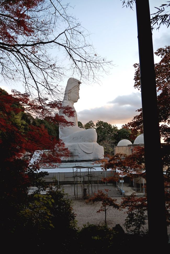 霊山観音の横を通る
