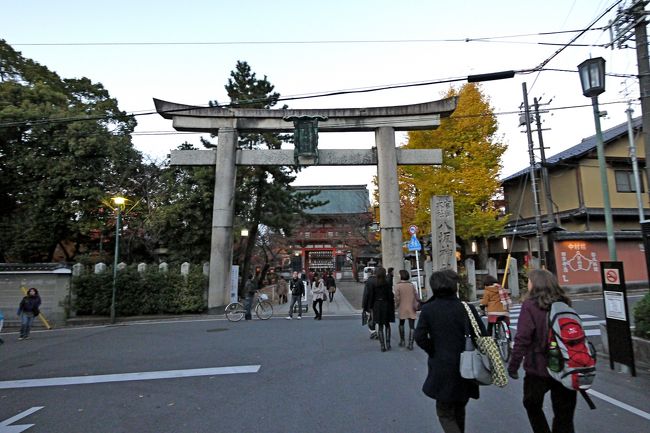 1647　八坂神社　南楼門よりはいる