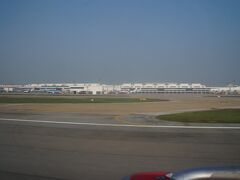 ドンムアン空港(タイ・バンコク)

スワンナプーム空港ができてから久々の利用。
んー15年ぶりか…