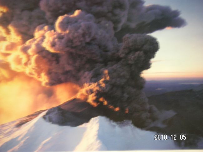 トンガリロ山、こちらは展示されていた写真ですが、1897年に噴火して以来、今年2012年の8月、11月と大きな噴火を起こしているようです。