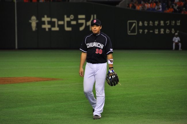 <br />①去年までキャプテンだった<br /><br />　森野選手。これまた近い ＼(◎o◎)／！