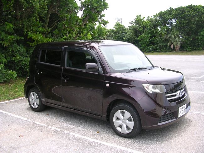 レンタカーで水族館へ向かいます。