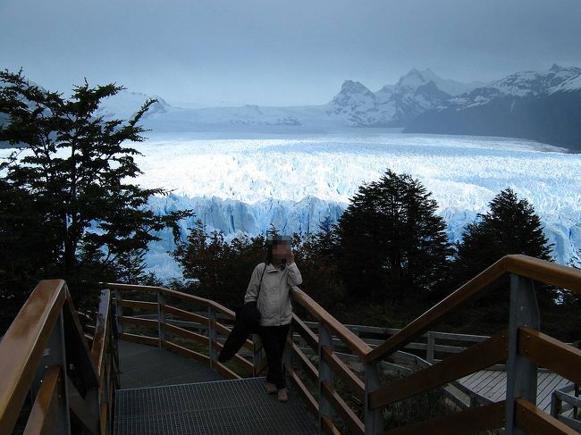 氷河を堪能して戻る途中の遊歩道で撮影。