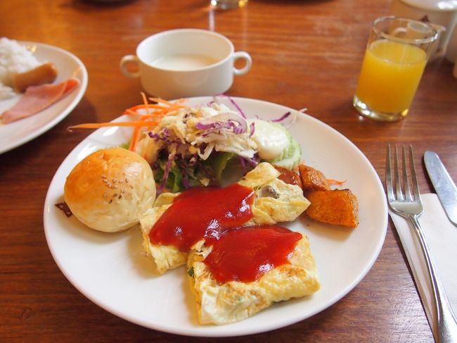 一端ホテルに戻り、そのまま朝食を<br />カメラを持っていたので一枚<br /><br />朝食の時やら、観光の時やらなぜか「１人で来たの？」「よく１人で旅行するの？」と必ず隣に座った方に、聞かれました<br />頼りなく見えるのでしょうか笑笑？！<br />１人とはこんなものでしょうか？！