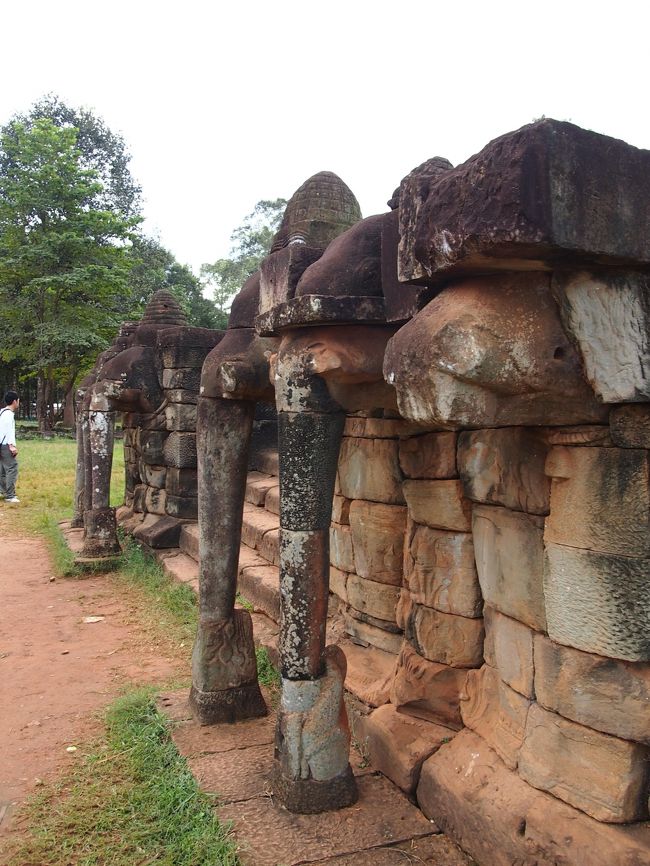 バプーオンの次は少し歩いて、象のテラス<br />ジャヤヴァルマン7世が作ったとされています