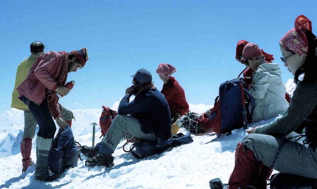 今日は穏やかな天候なので<br />山頂でのんびり出来ました