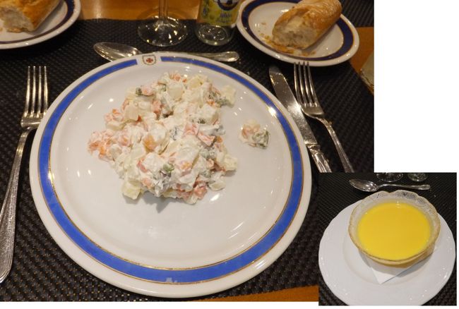 ロシア風サラダはポテト、人参、グリンピースのマヨネーズあえ。<br />ポテトが小さくてもホクホク崩れていないので、不思議な感じでした。<br /><br />右下はプリンを固める前のようなトロッとした液体。<br />これが完成品のようです。甘いです。