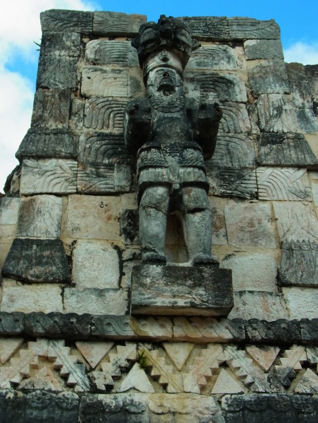 メキシコ世界遺産紀行(カバ−遺跡、ウシュマル遺跡)』メリダ メキシコ世界遺産紀行(カバ−遺跡、ウシュマル遺跡)』メリダ