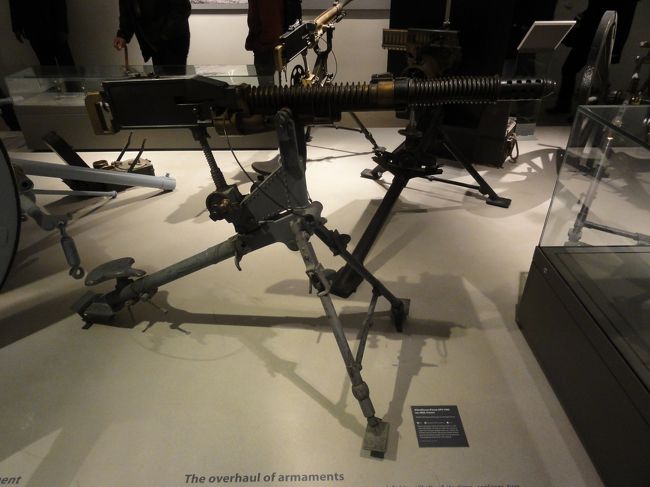 ヨーロッパでも有数の軍事博物館だそうです。