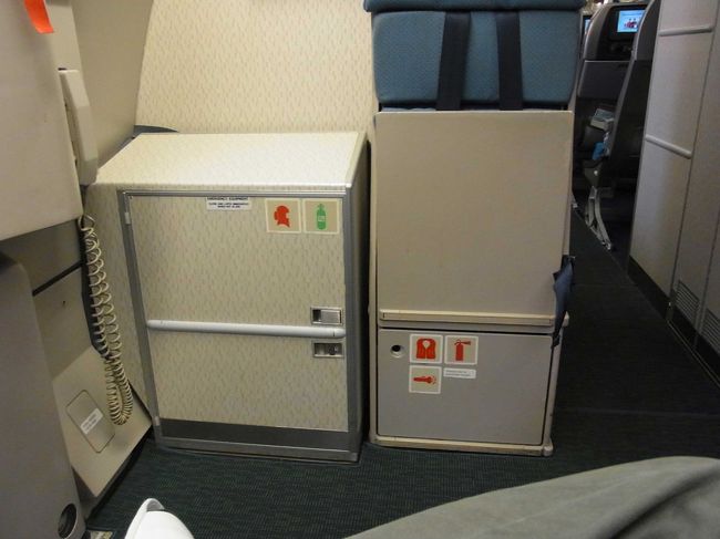 今回も足元広々。