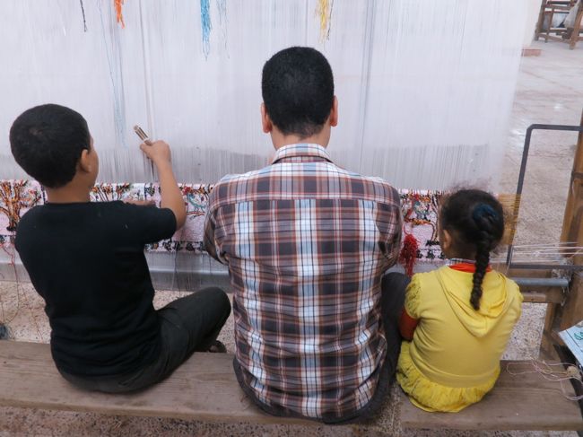 今日は休みだから三人しかいないと・・・