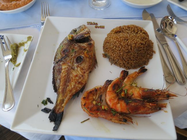 地中海の鯛とエビ。<br /><br />この時期、地中海沿岸でよく食べられる魚介です。<br /><br />塩焼き大好き〜〜〜