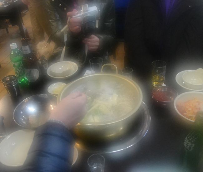 中に入ったら、湯気でぼーぼー。もくもく。<br /><br /><br />（これより先は、コンパクトデジカメで撮影。<br />CANON　パワーショット　A2200　約6800円くらいのコンパクトなカメラです。）