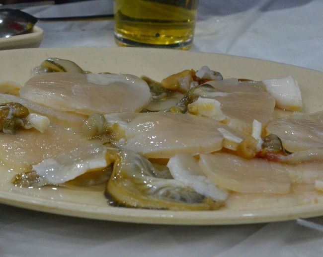 ほたてのような貝。<br />美味しい！<br />ちょっとザラッとした食感が楽しい。