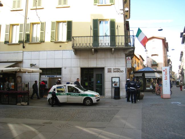 アフリカ系移民労働者・・・<br /><br />職務質問・・・<br />