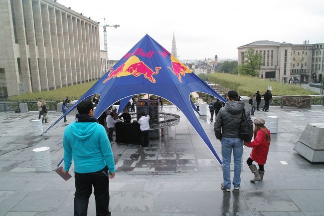 いろんなものが見えてきました……