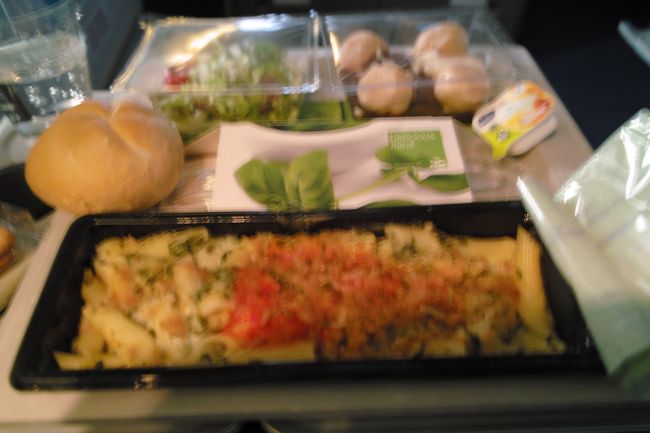 そうして韓国へ。トランジットに時間があったので外へでて買い物＆食事に。<br />大満足のうちに日本に帰国するのでした……