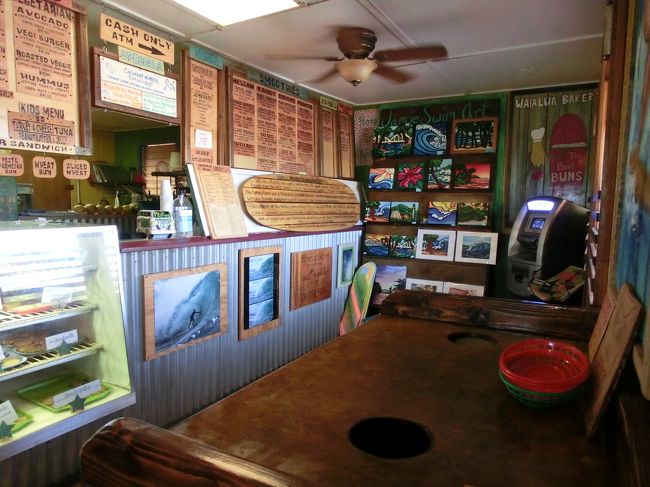 サンドイッチやスムージーなど。<br /><br />こじんまりとしたお店です。<br /><br />日本人はいませんでした。