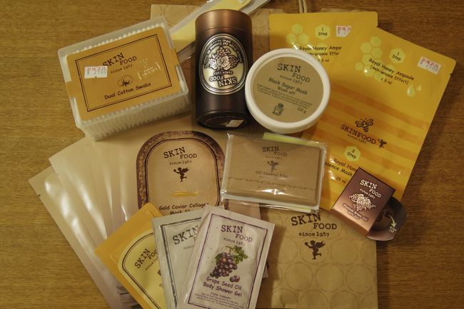 SKIN FOOD<br /><br />ここのパッケージとか気に入ってしまい<br /><br />イロイロ購入