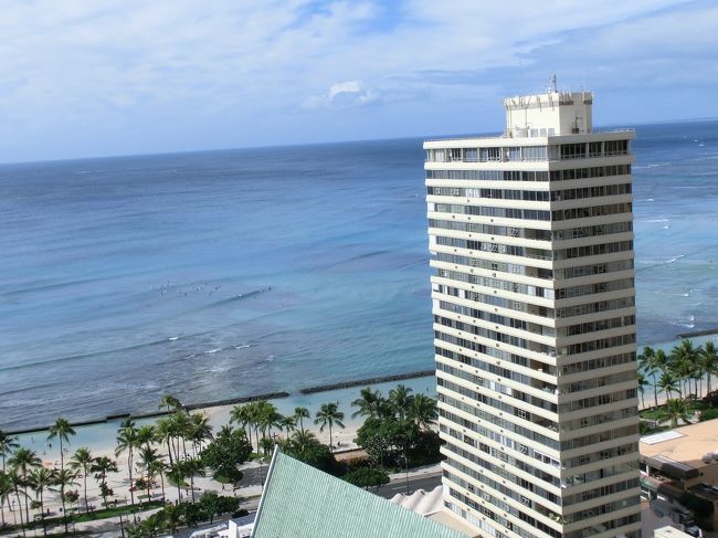 ビーチも近いです。<br /><br />まぁ、この部屋でも隣りの話し声が聞こえてきましたが･･･。<br /><br />･･･日本人は、「まぁ仕方ないかなぁ」って思う人が多いようですね。何かあれば、小さなことでもダメもとで言ってみることが大事だそうです。ダメならダメって言われますが、まずは言ってみないとネ。