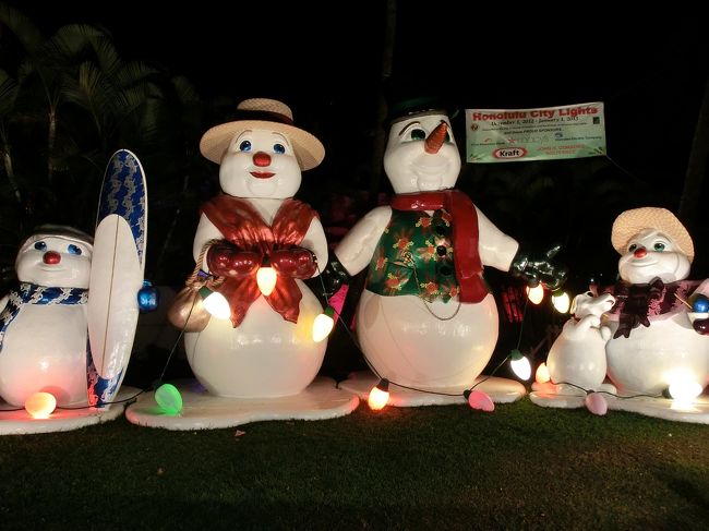 でも、雪だるまっぽいのはありましたが･･･。<br /><br />サーフボードを持っています。