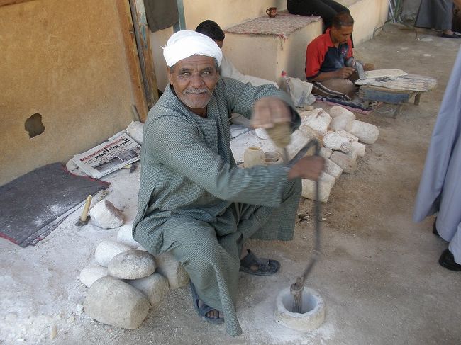 アラバスターの店のおじちゃん　かわいい