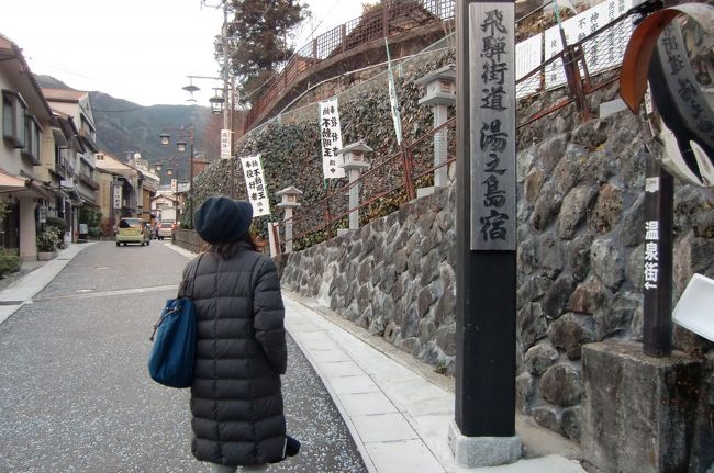 ゆったりとした坂を登って行きます。