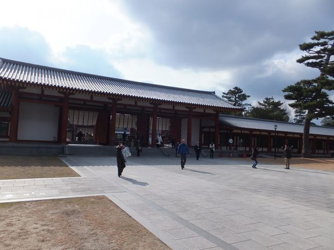 中門これも最初に記入した写経で復活した建物