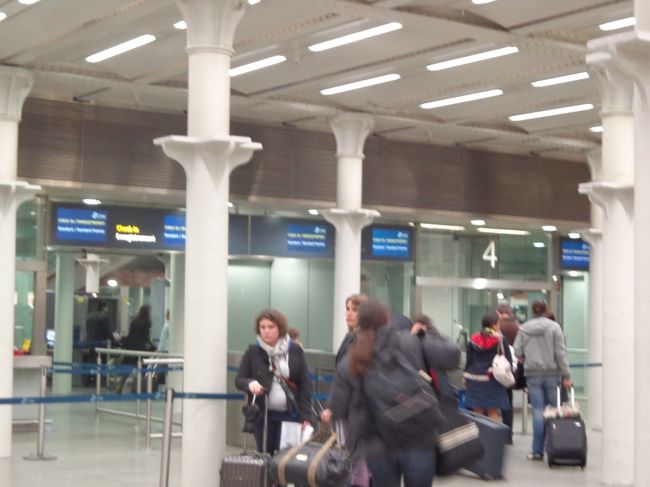 時間はあっと言う間に過ぎ，セントパンクラス駅からブリュッセルへ戻る時間です。