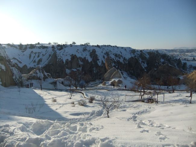雪は積もってるもののずっと晴れてました。