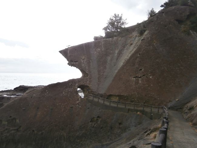 遊歩道は結構距離があります。