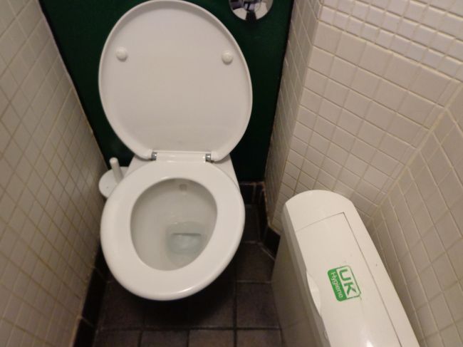 ロンドンのサザーク大聖堂。無料。