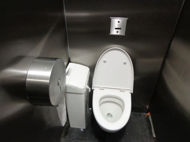 ロンドンのセントパンクラス駅出国後。無料。