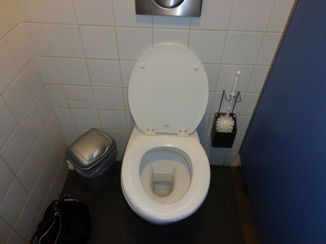 アントワープ中央駅。50¢。